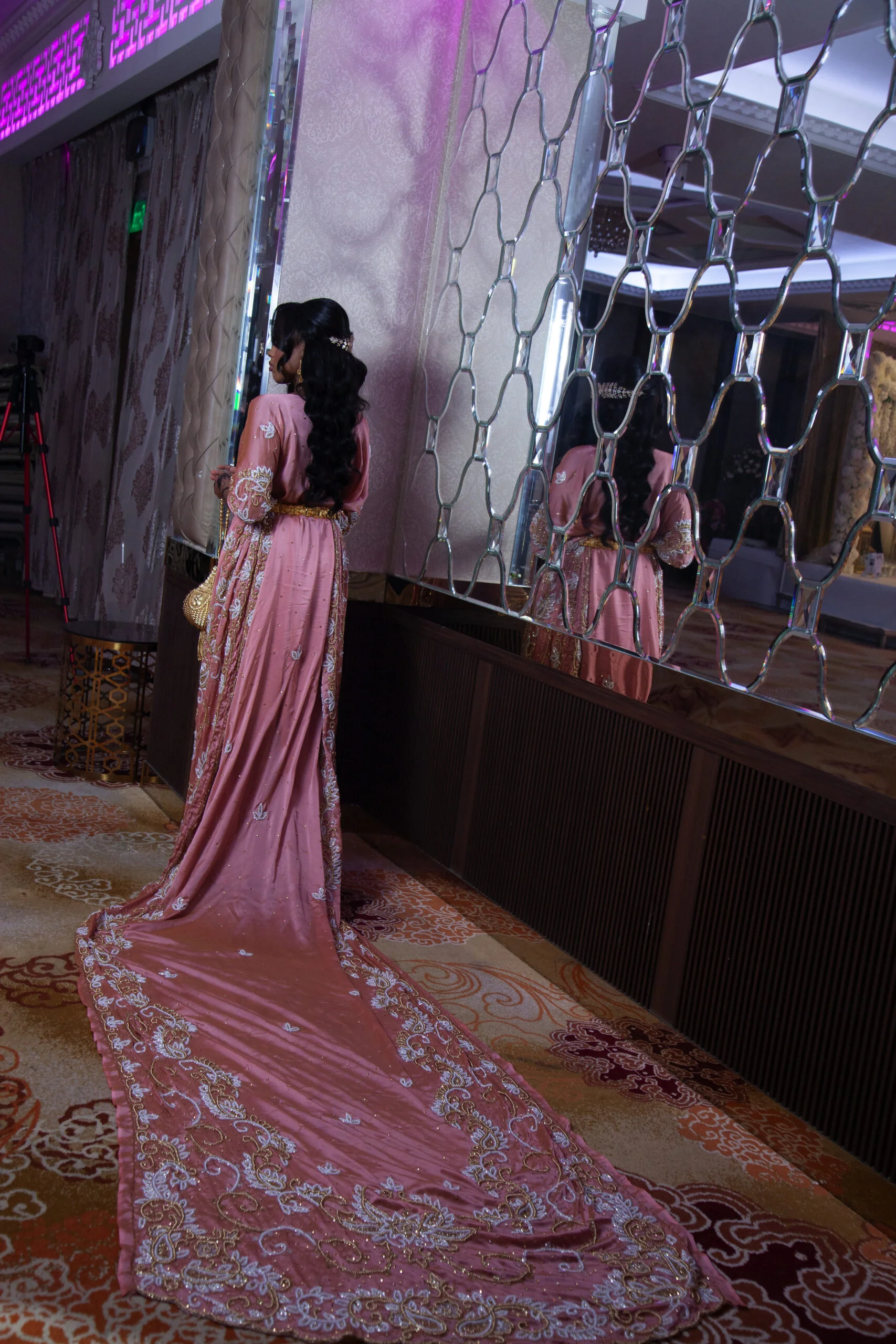 Aroosda Bridal Dirac - Peachy Pink - Image 3