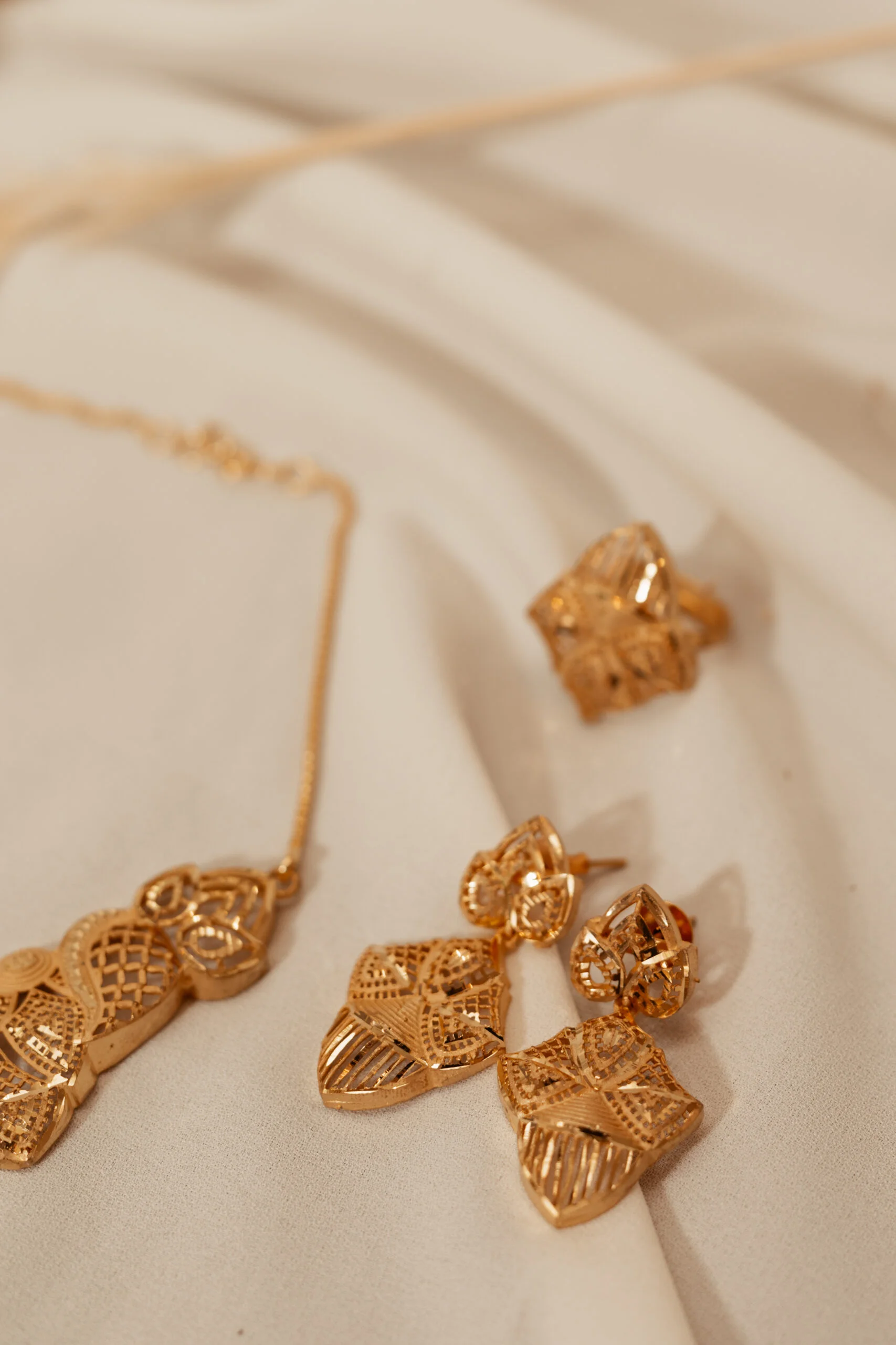 Gold-plated Earring & Necklace Set - Image 4