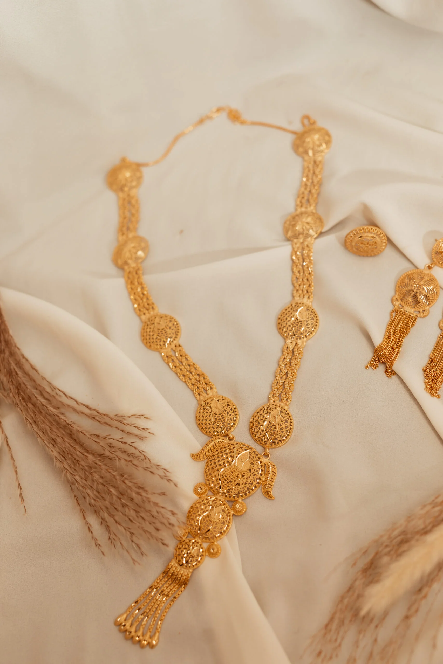 Gold-Plated Necklace and Earrings Set - Image 4
