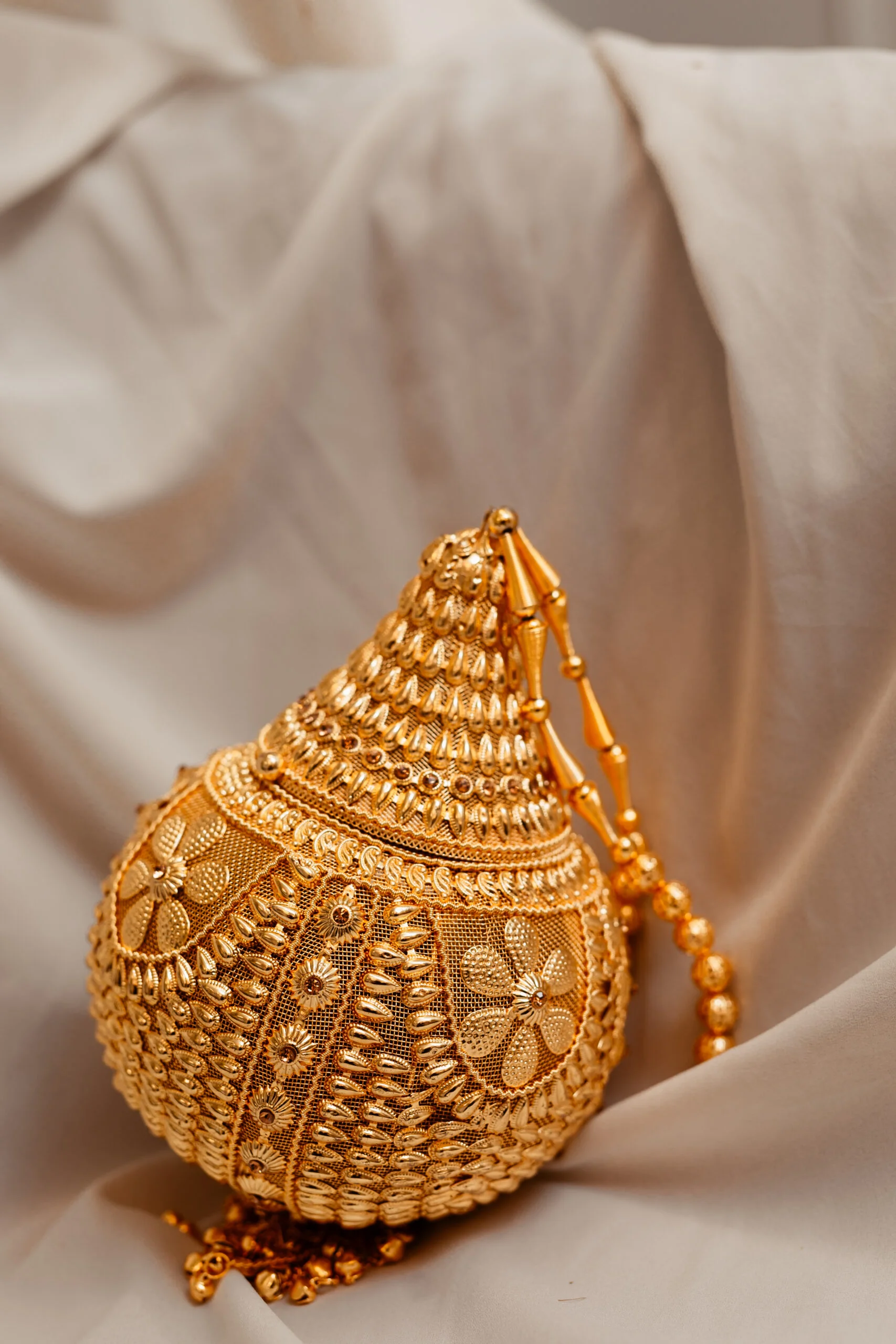 Gold-Plated Wedding Bag - Image 2